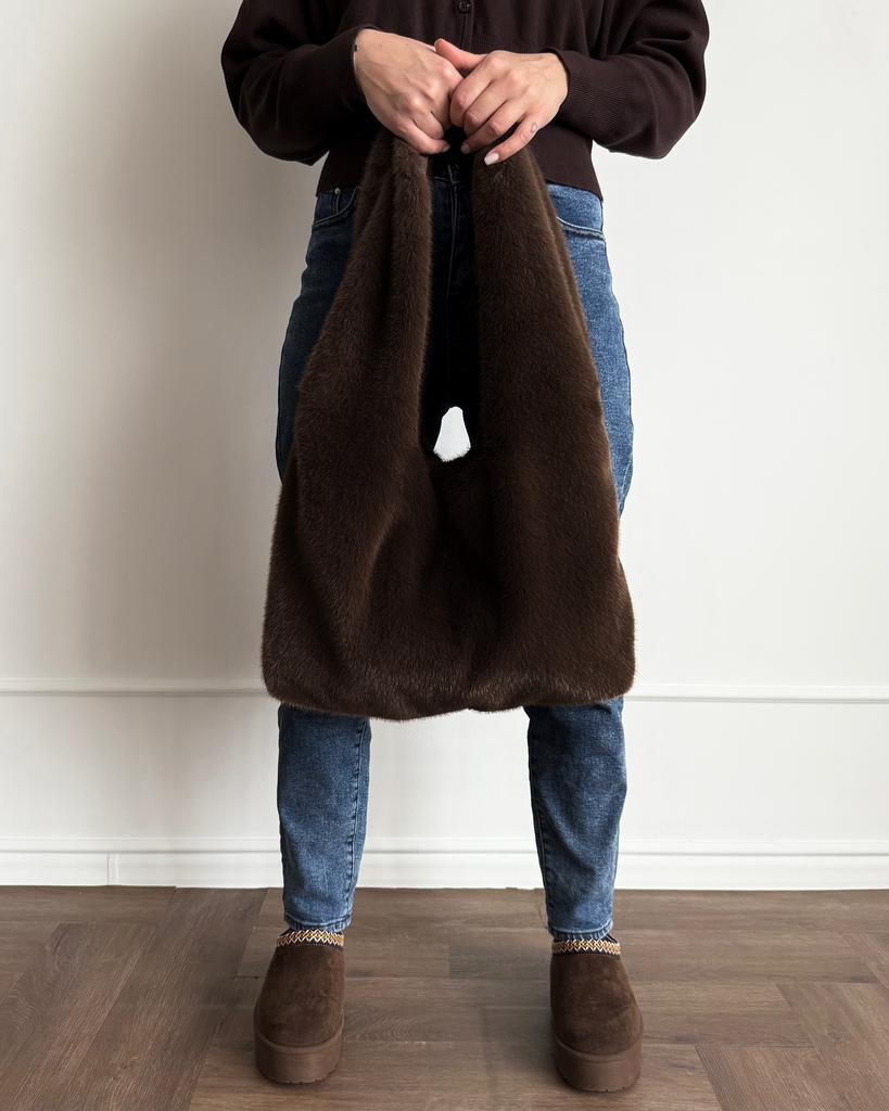 МЕХОВАЯ СУМКА ИЗ ЭКО НОРКИ BITTER CHOCOLATE