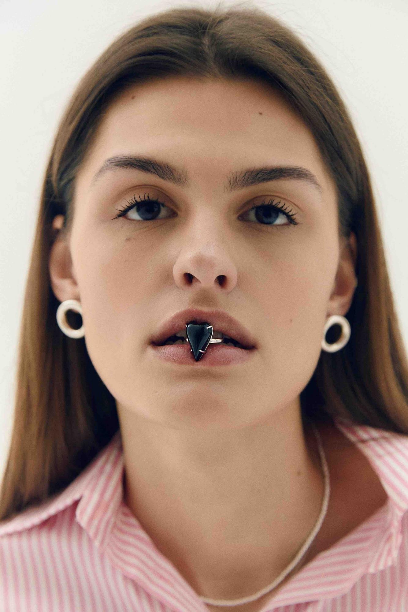 кольцо Страсть (Passion) с черным ониксом