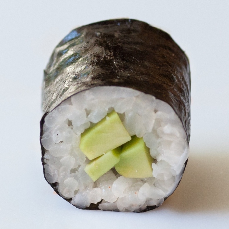 РОЛЛ С АВОКАДО 6шт