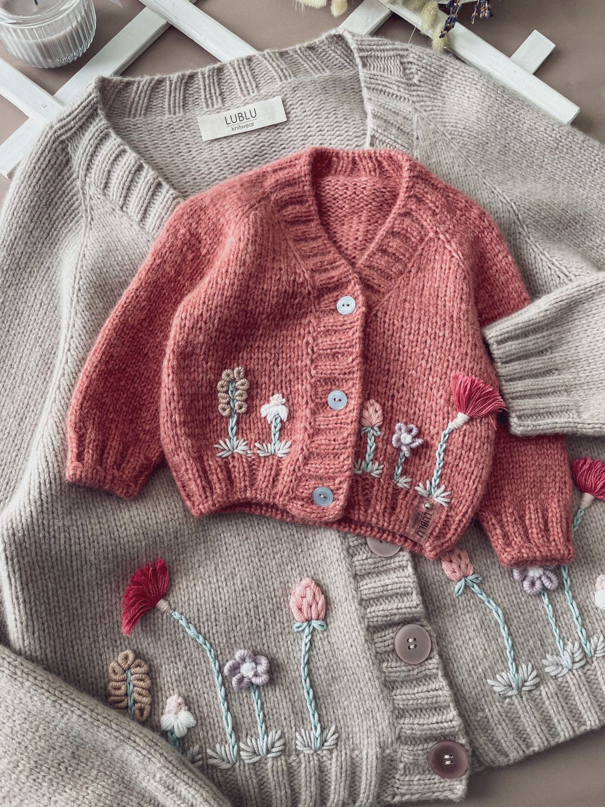 Описание "Кардиган "WILD FLOWERS" (Кардиган + вышивка)