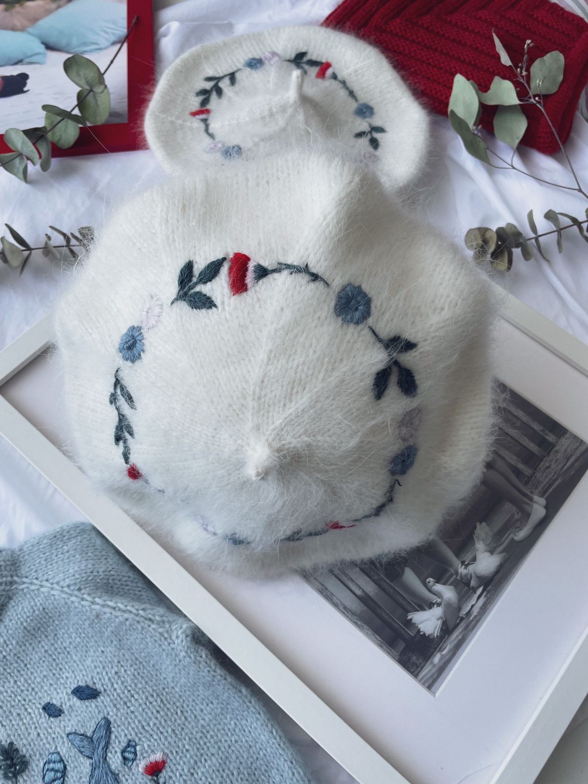 Описание "FLORAL BERET" (Берет + вышивка)