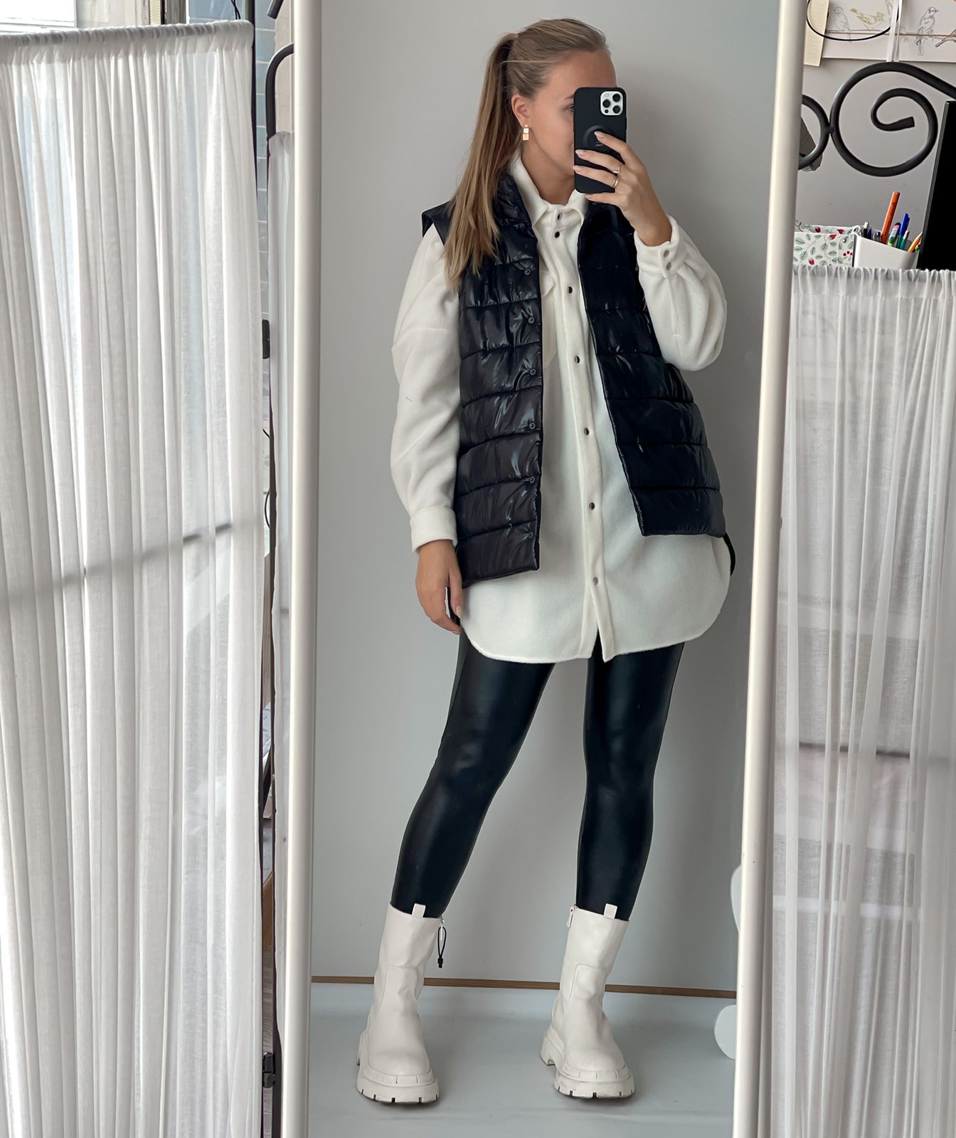 Жилетка Vest
