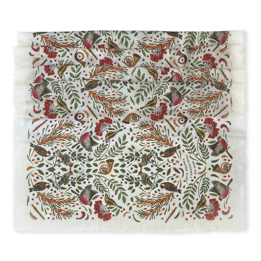 Bright feathers and sweet songs for me. Stole, viscose-wool-cashmere, 65x180 cm