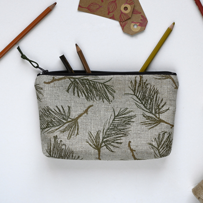 Pouch "Larch tree branches"