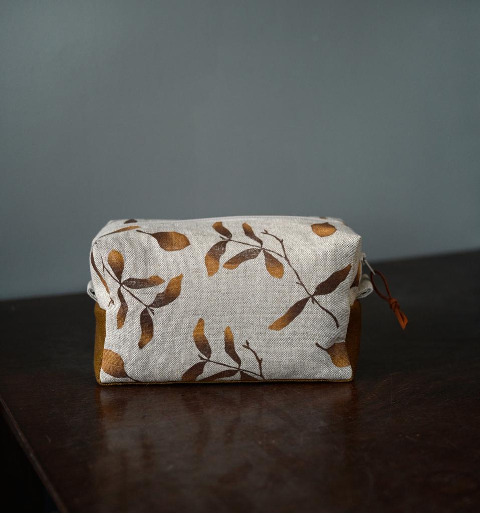 Box Pouch Gold Plants