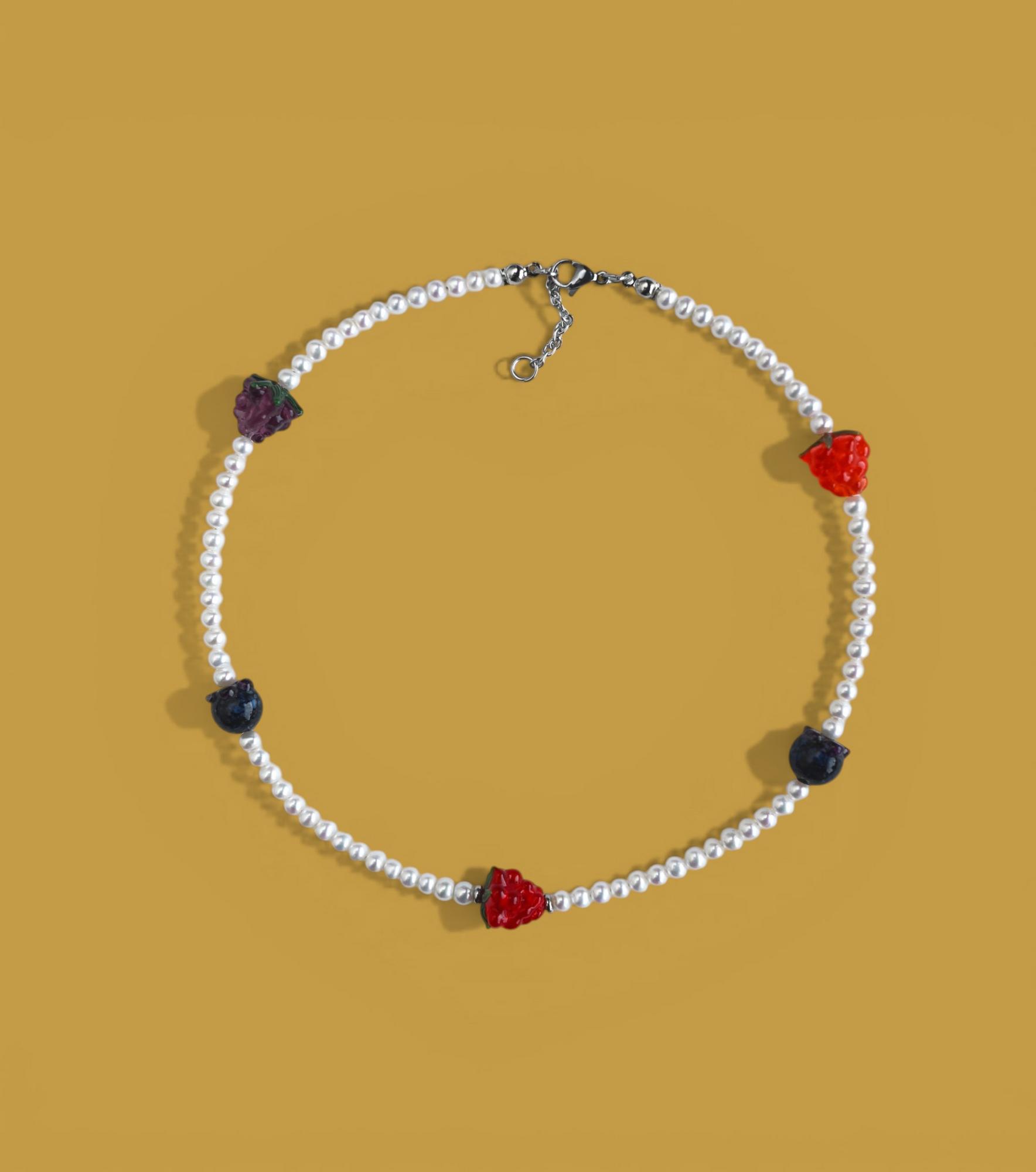 Pearl Choker BERRIES