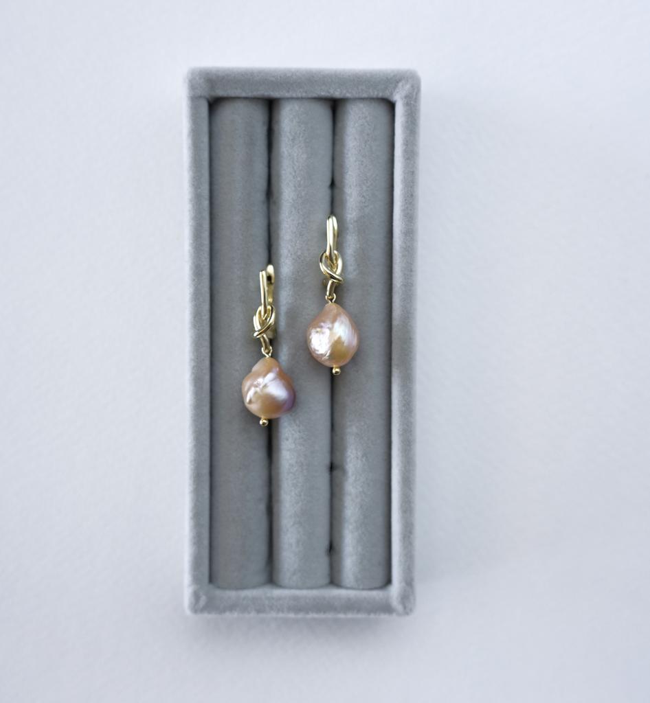 Earrings Knot