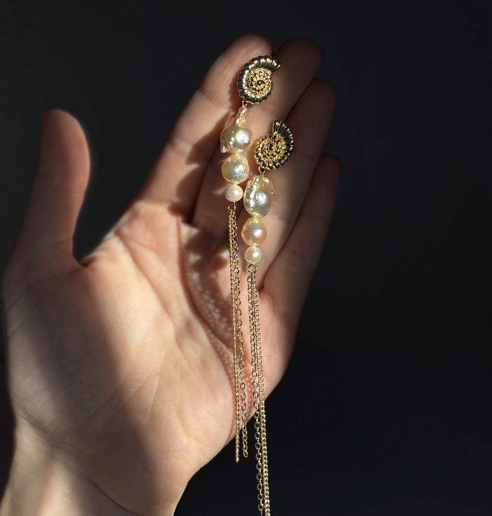 Ammonite earrings with Baroque pearls in gold