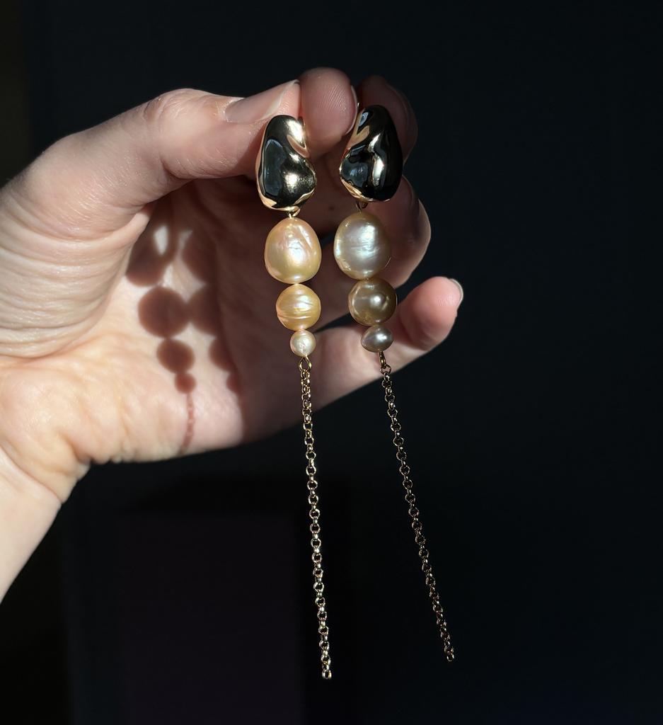 Molten Gold Earrings with English Lock from Autumn Collection