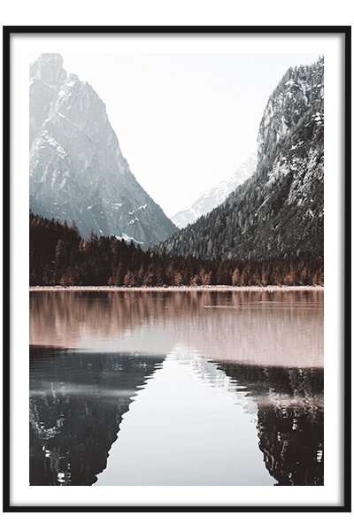 Постер Две горы