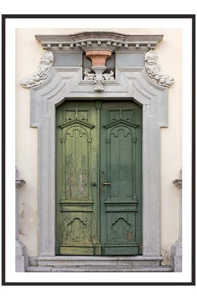 Постер  ДВЕРЬ