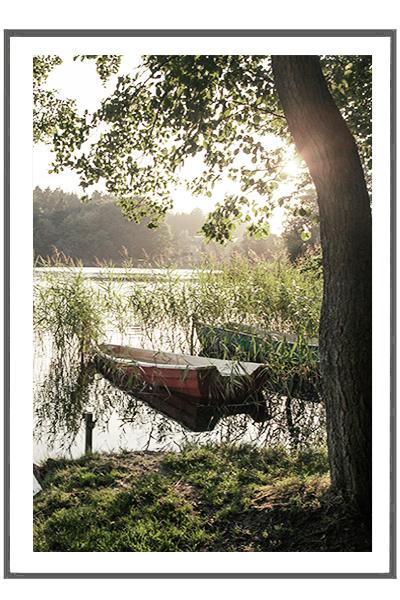 Постер   ЛОДКИ У БЕРЕГА