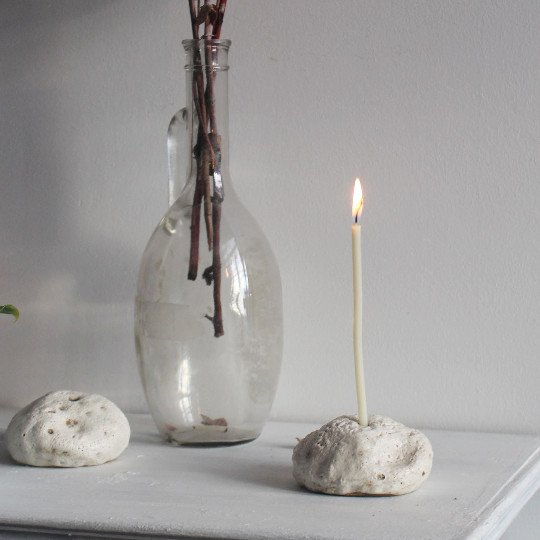 Подсвечники-камешки