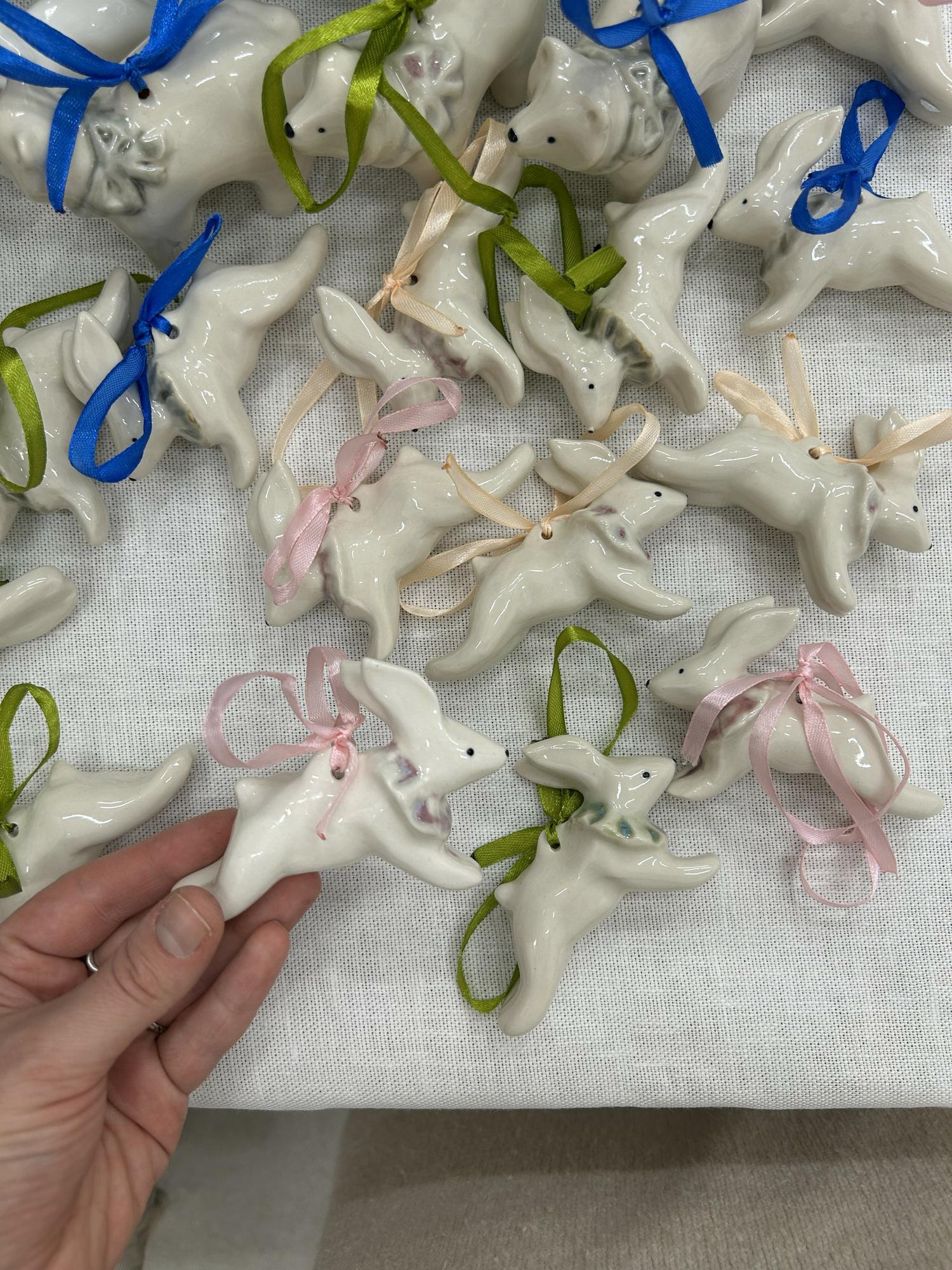 Фарфоровая игрушка Кролик