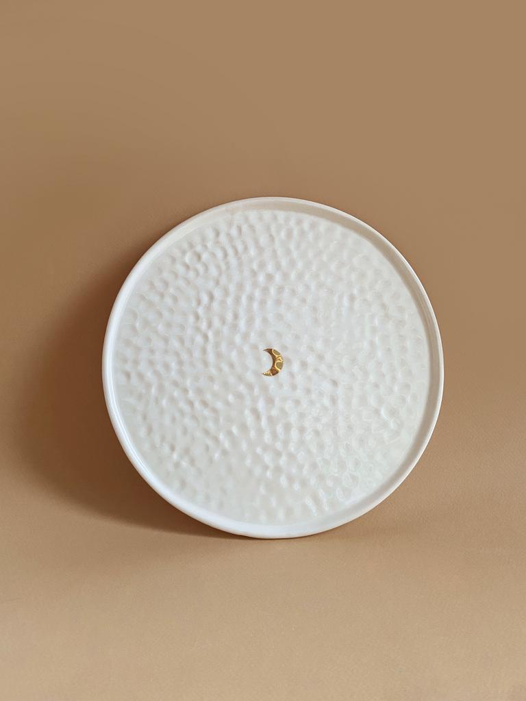 Тарелка мятая Blanc Moon