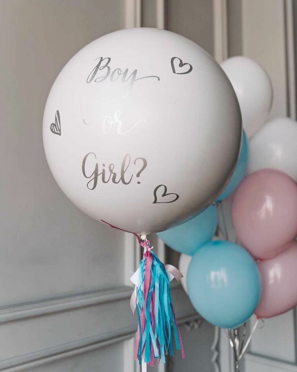 Белый гендер шар с одной связкой