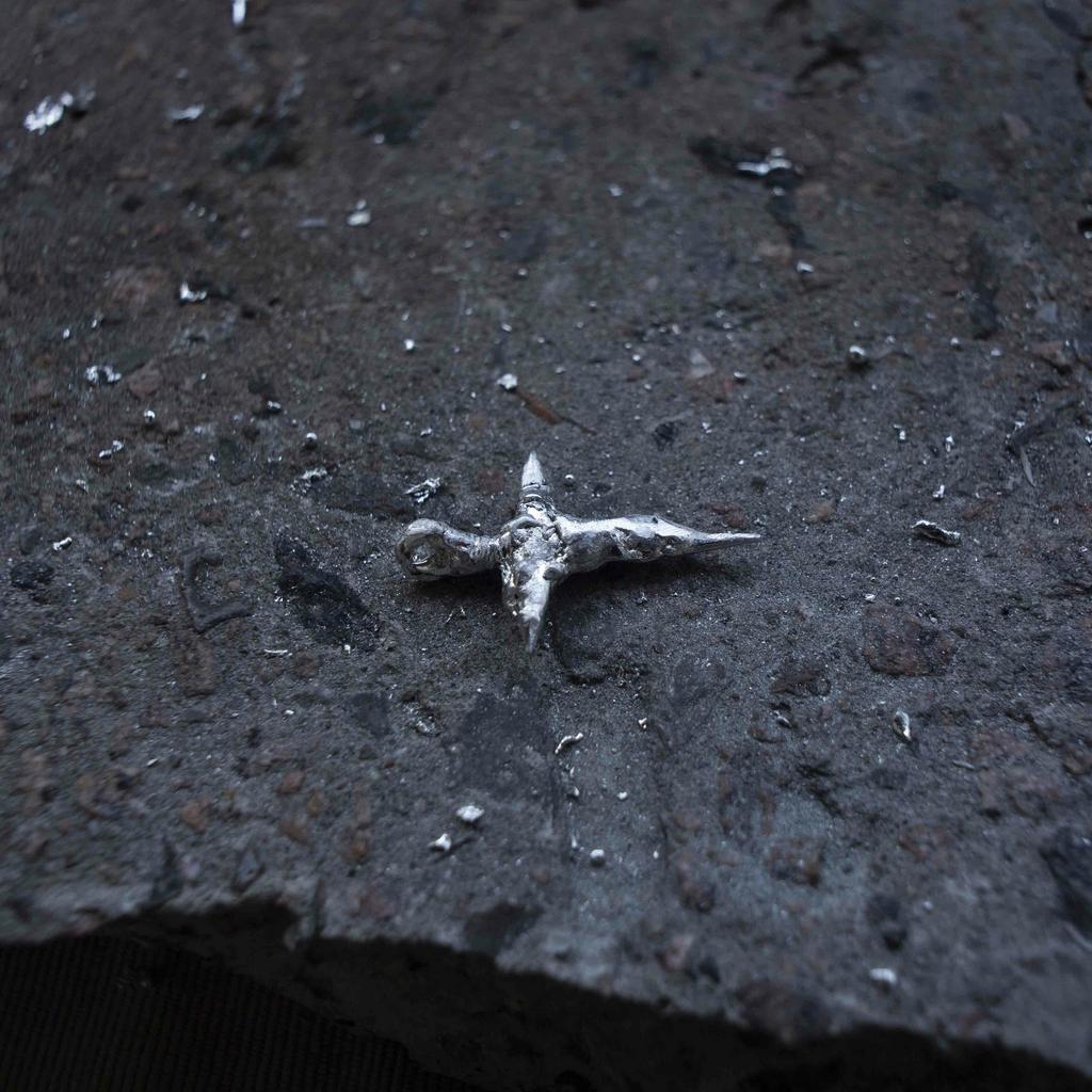 Крестик кулон vitruvian VOID 11