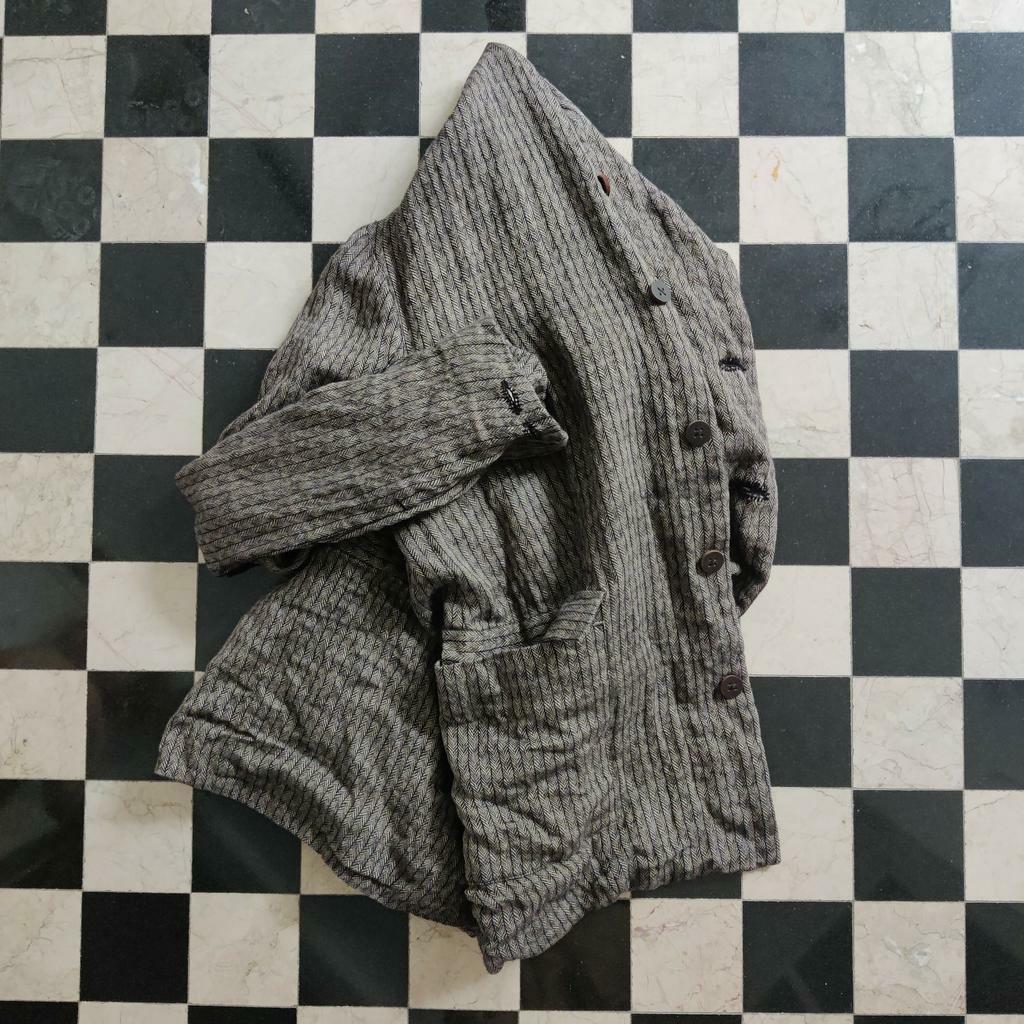 呪術師のジャケット