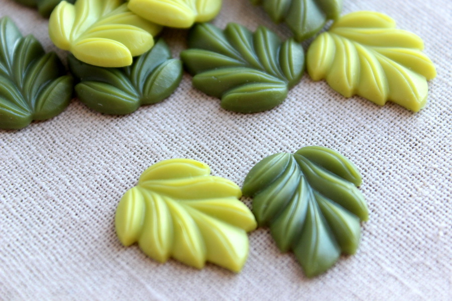 -Фигурка, листики