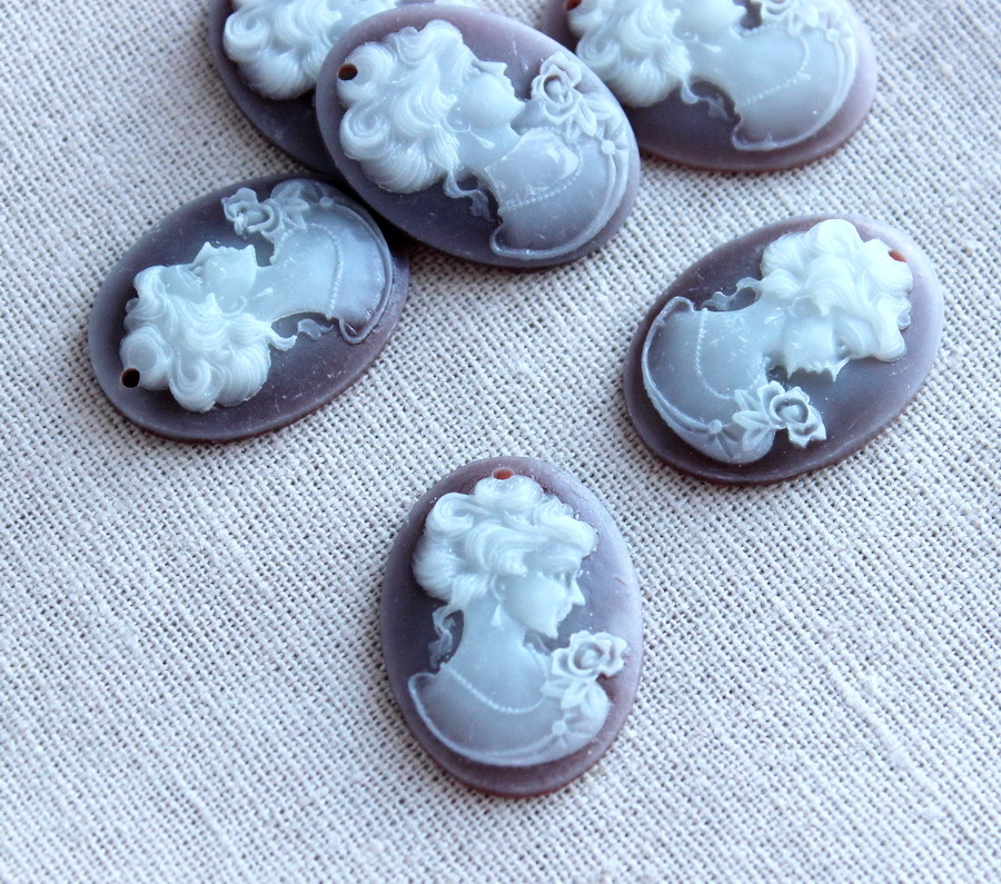 -Камея, дама4