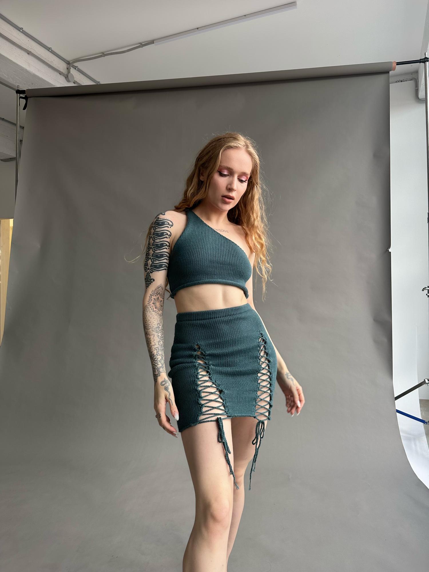 Юбка с разрезами