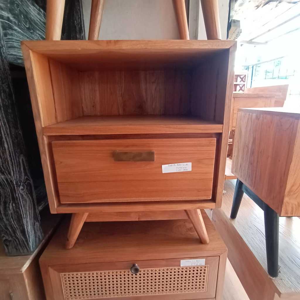 Тумба прикроватная 69