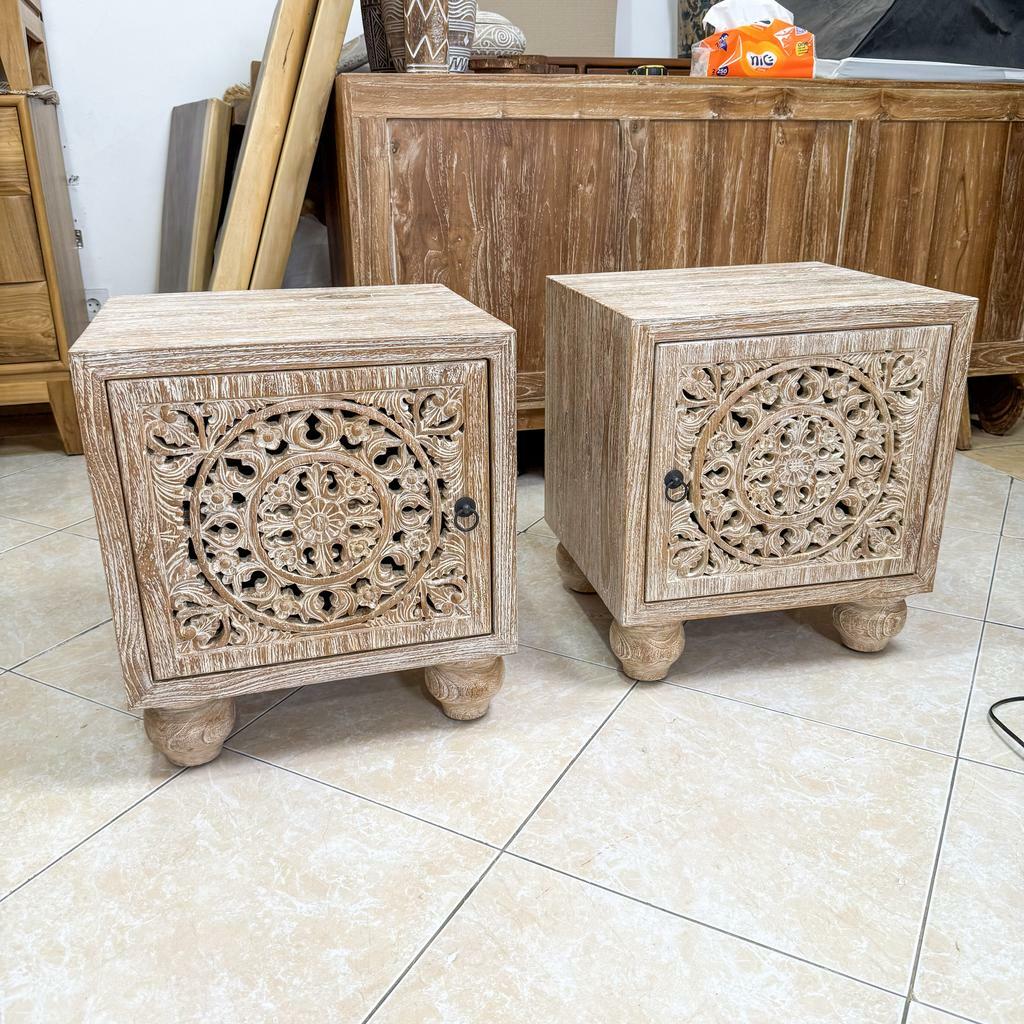 Тумба прикроватная 84