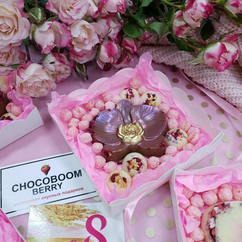 Шоколадный набор "Орхидея "