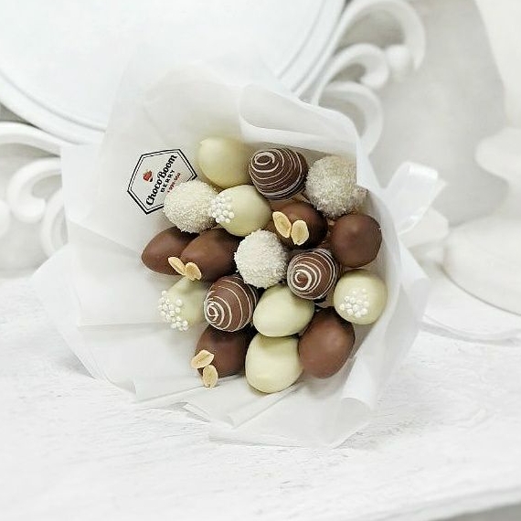 Букет клубничный, цветы с клубникой в шоколаде сургут заказать