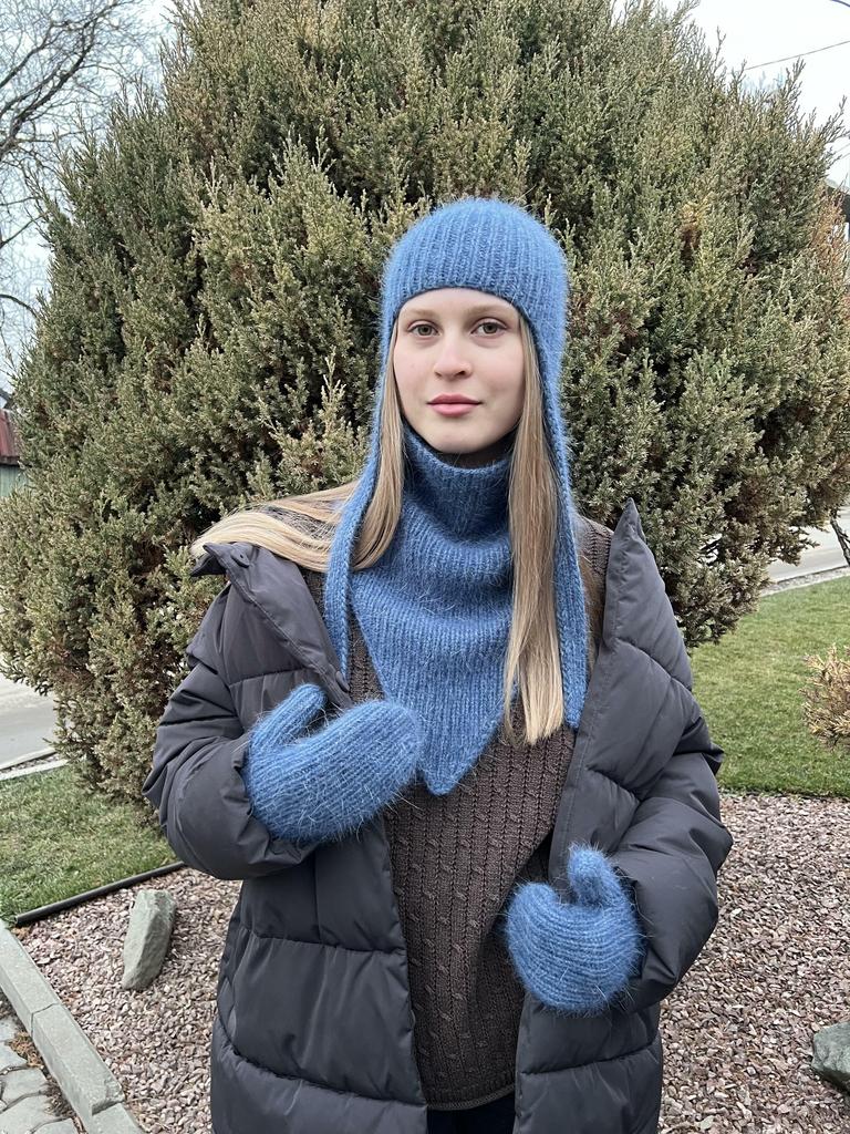 МК по вязанию варежек и снуда-манишки