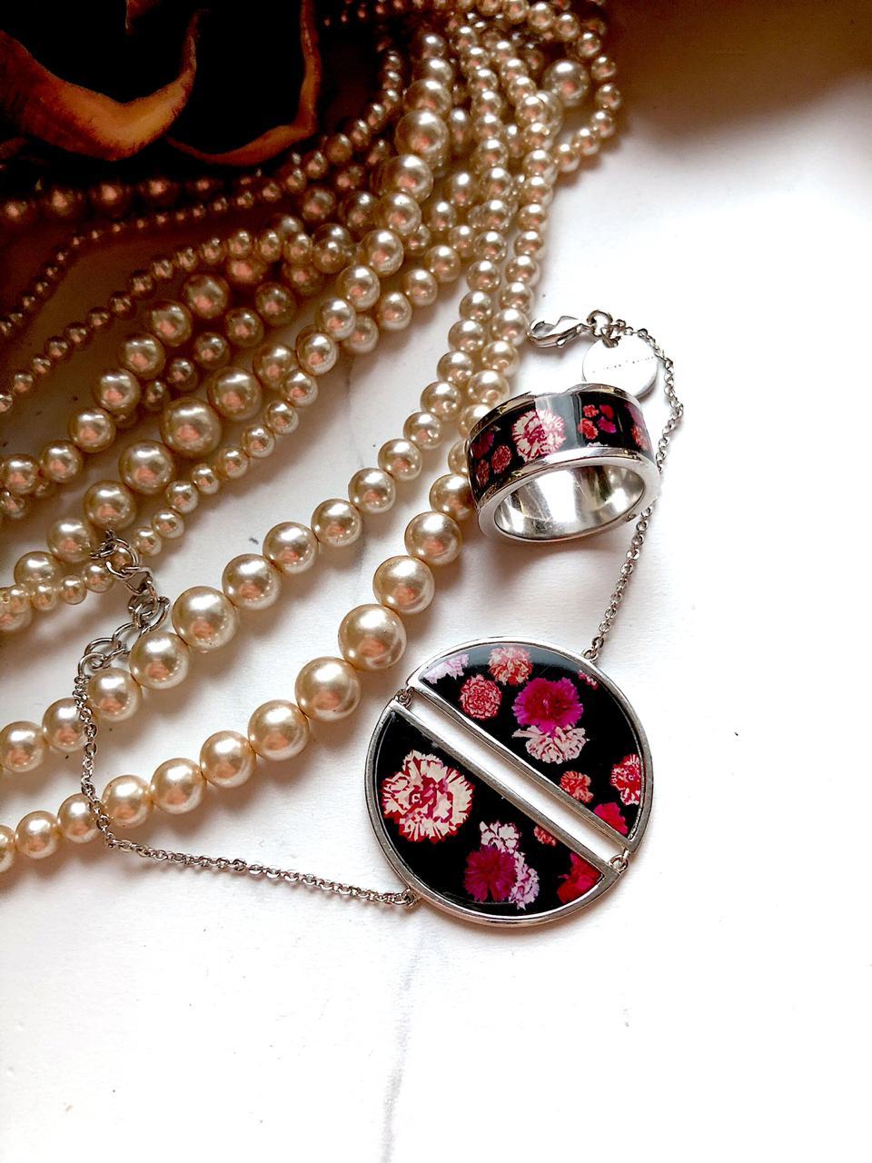 Сет с эмалью и гвоздиками