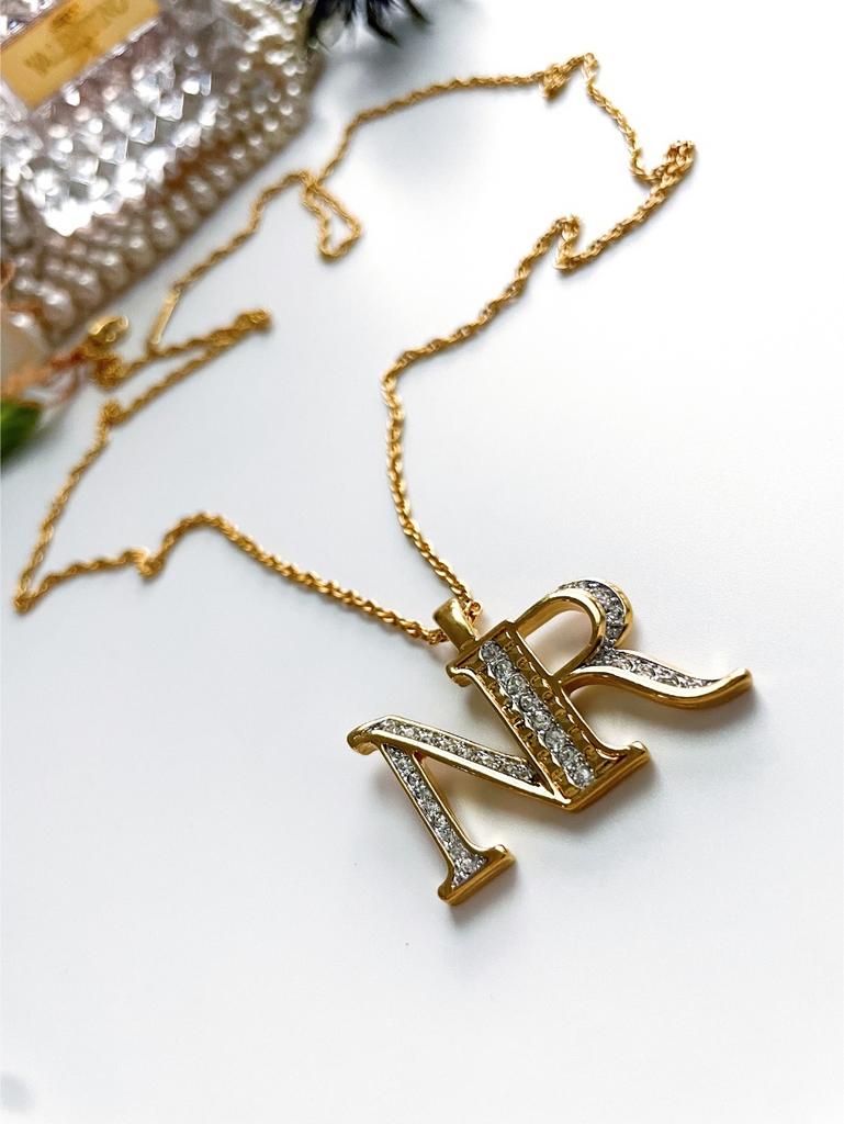 Кулон с логотипом