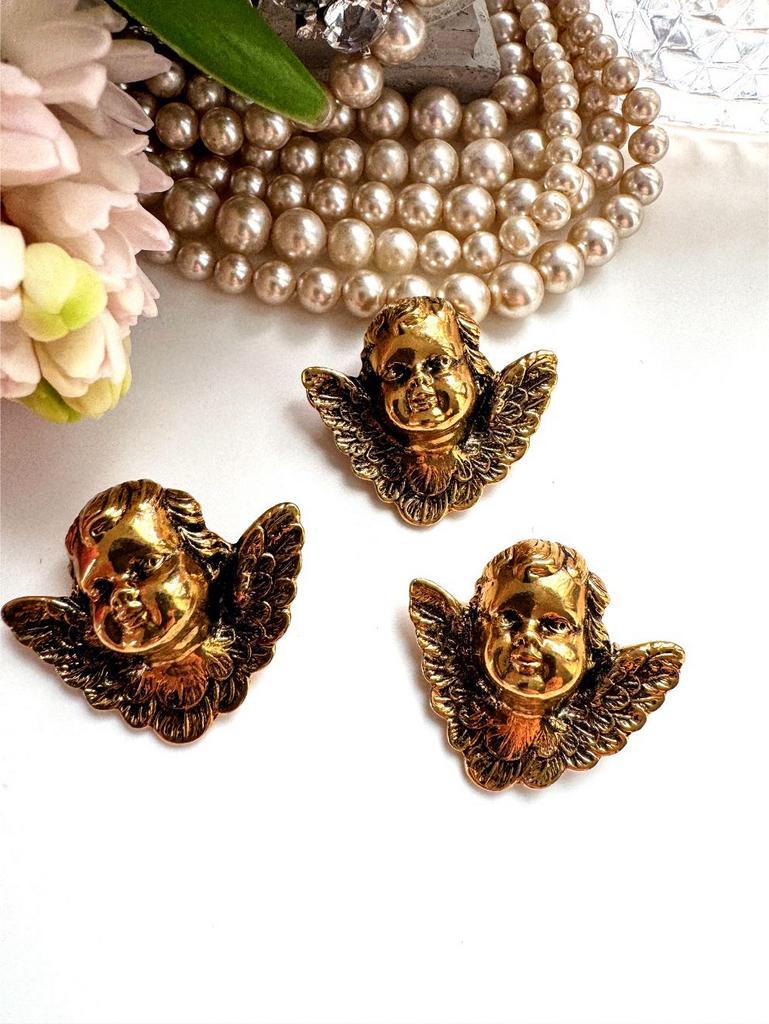 Брошь ангел в желтом металле