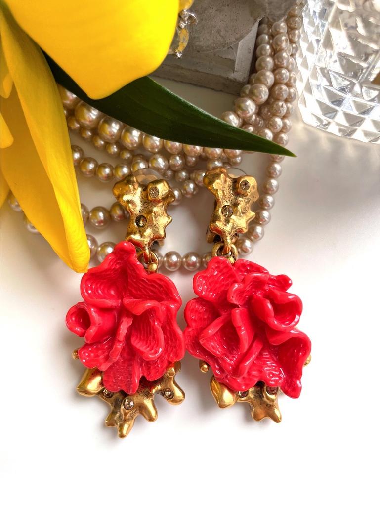 Клипсы кораллового цвета