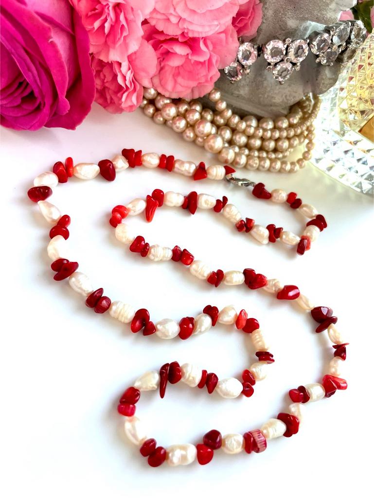 Колье с жемчугом и кораллами