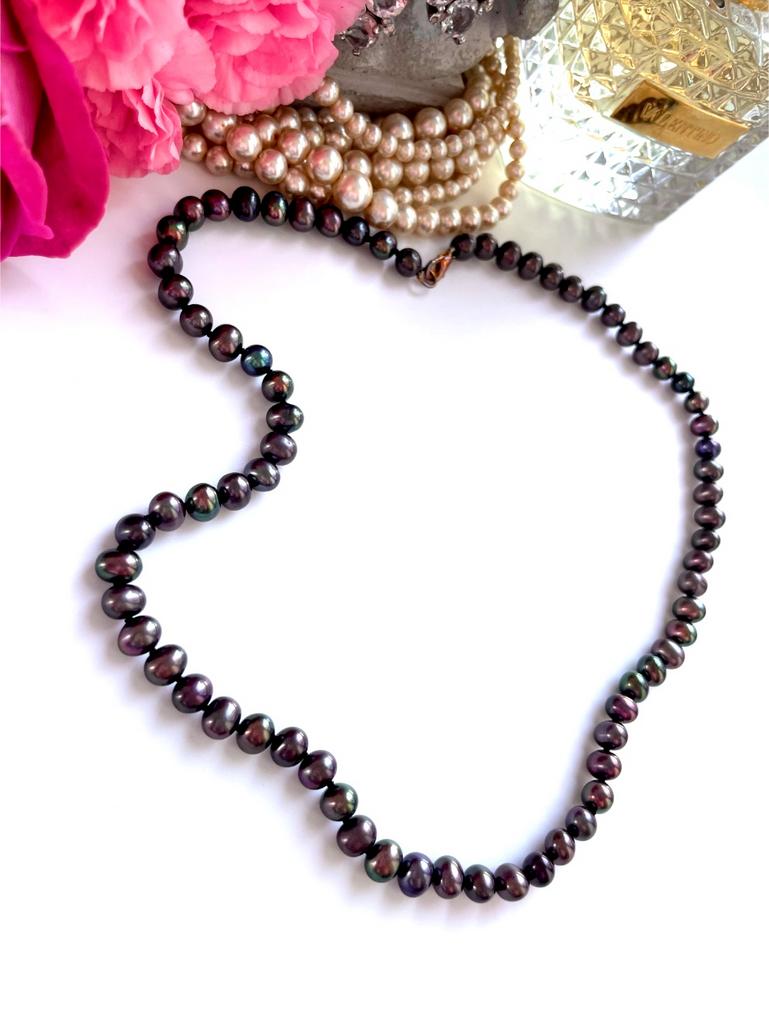 Колье из натурального черного жемчуга