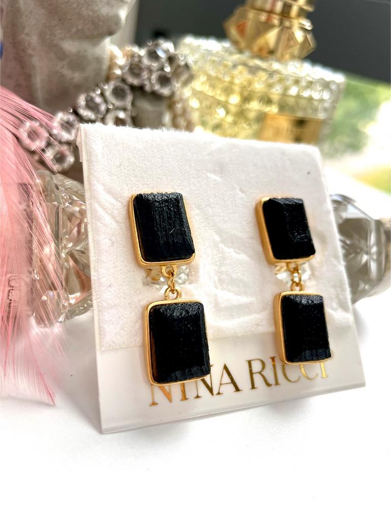 Темные геометричные клипсы