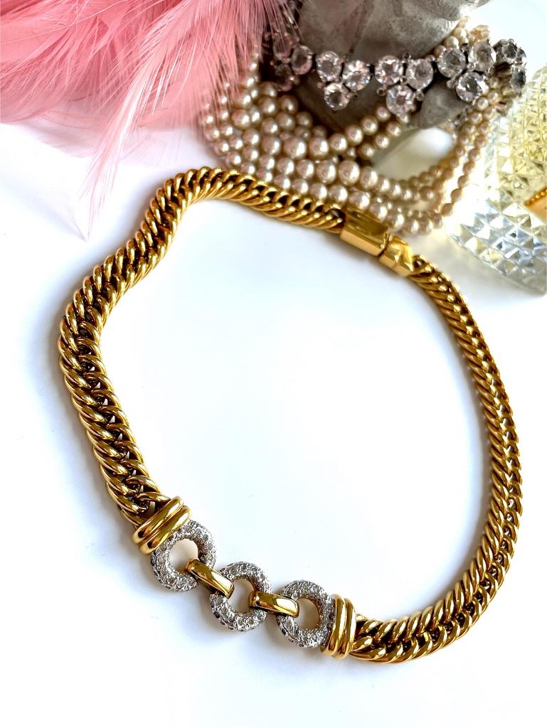 Чокер в виде цепи с круглыми вставками