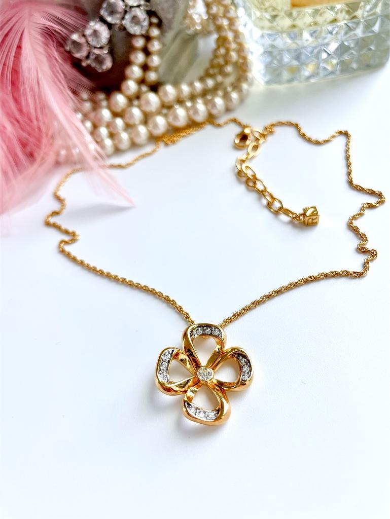 Кулон клевер