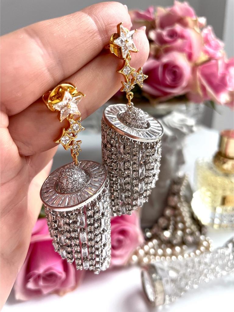 Серьги со звездами и необычными подвесками