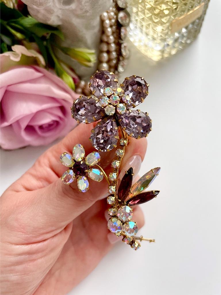 Лавандовая брошь цветок