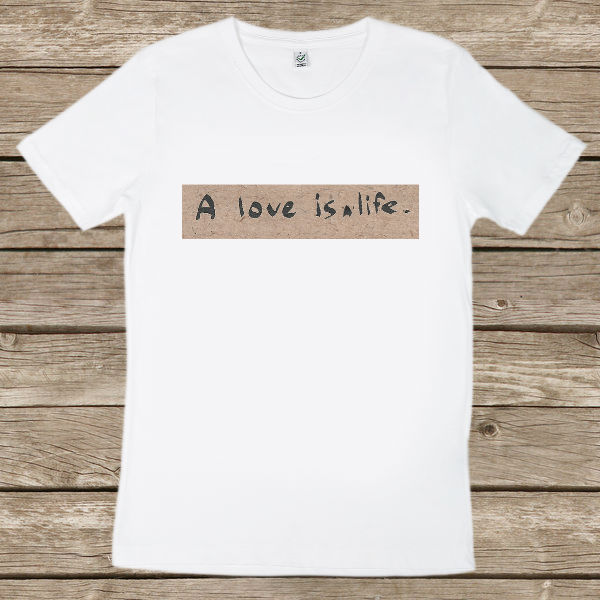 Футболка мужская "A love is a life"