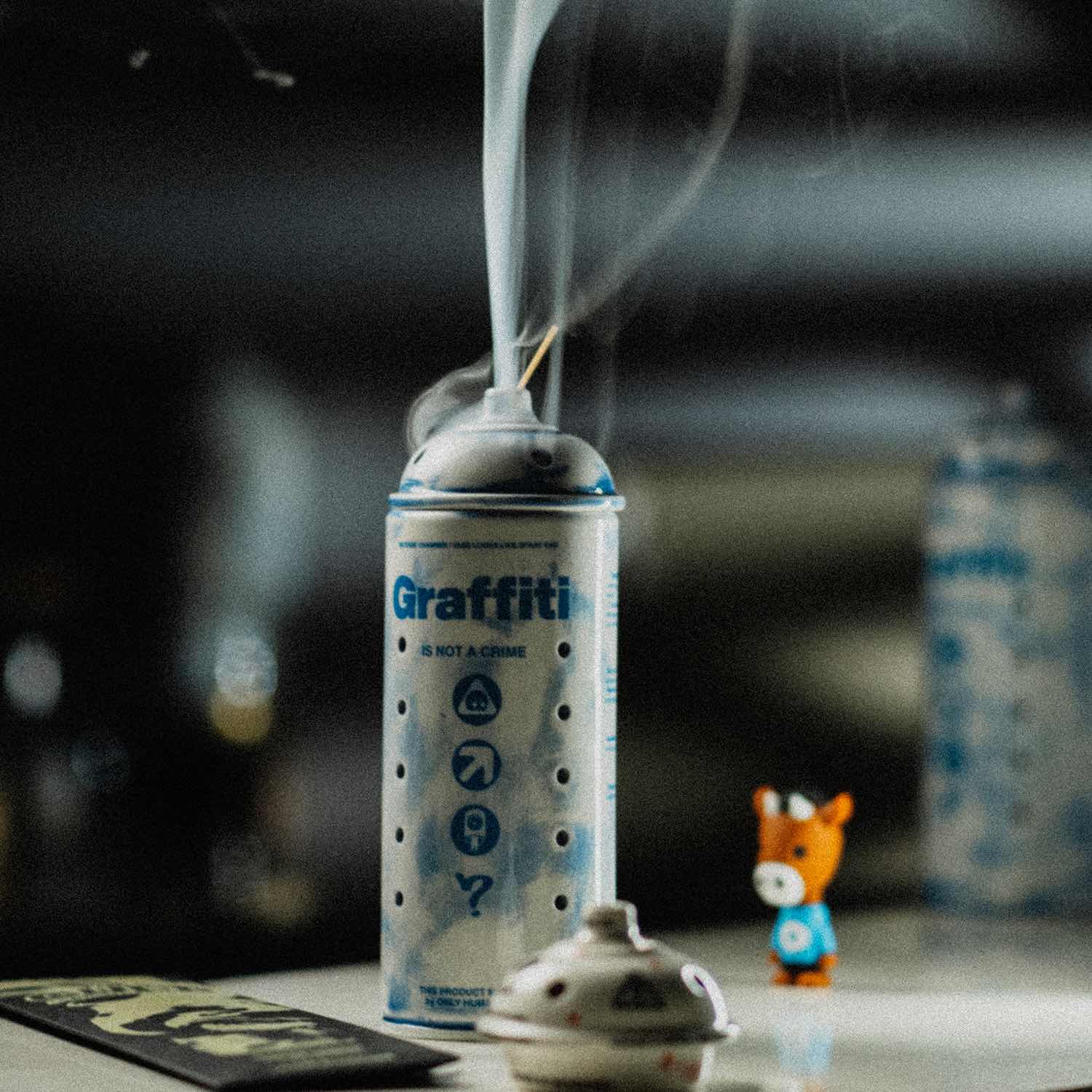 Буз "SPRAY CAN / GRAFFITI" (blue)