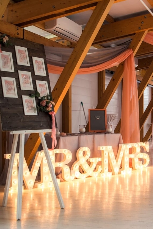 Mr.&Mrs.