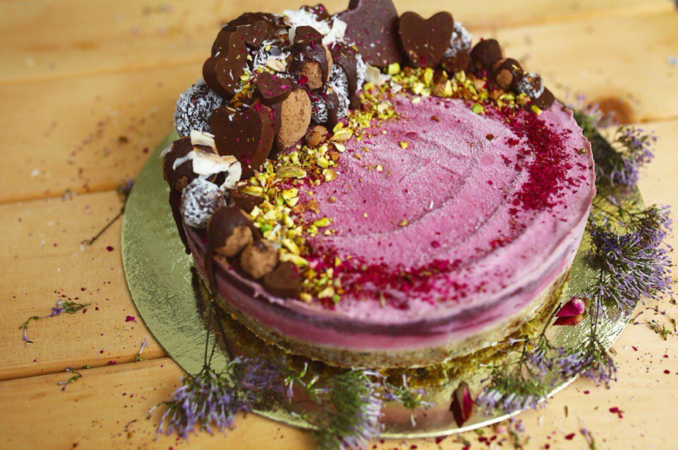 Малиновый rawcake