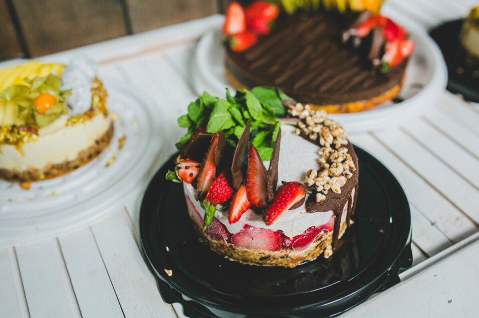 Rawcake клубника со сливками