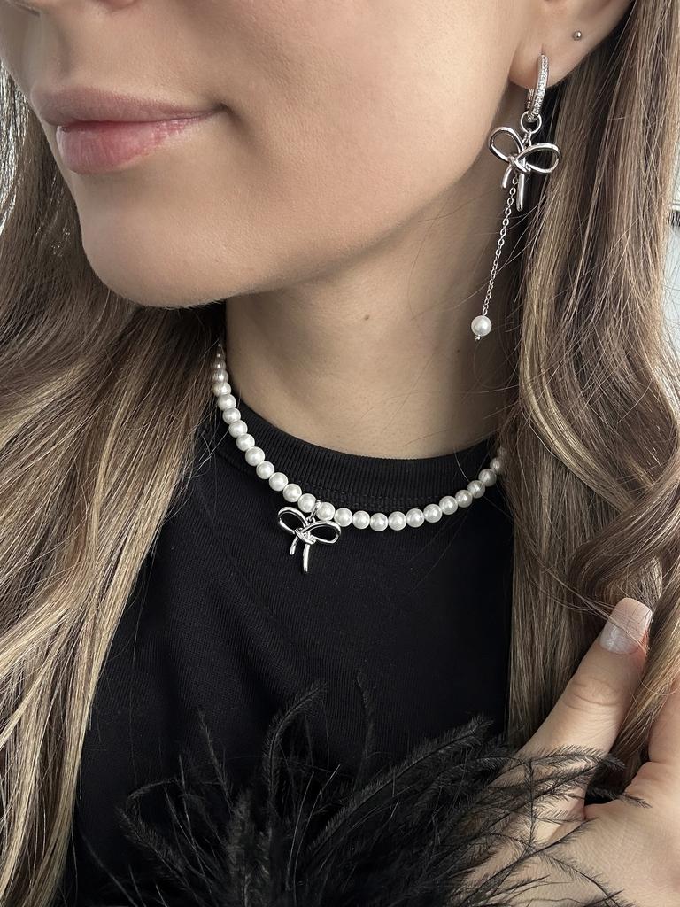 Чокер из жемчуга Майорка с бантиком (родий)