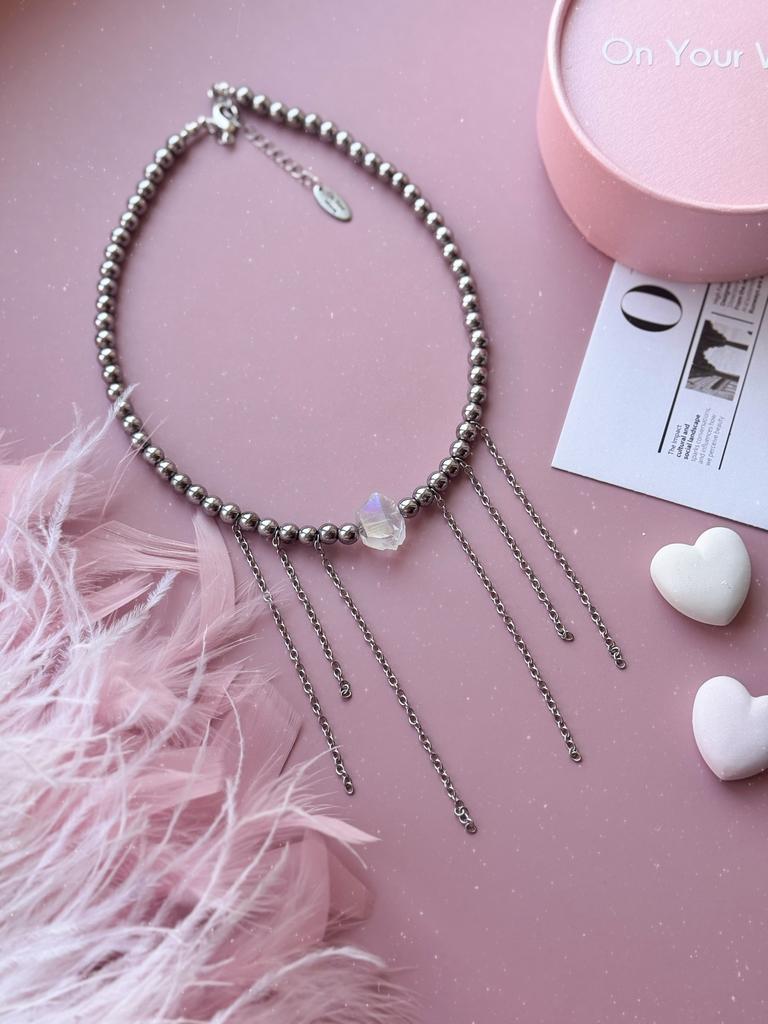 Колье из гематита с горным хрусталём (родий)