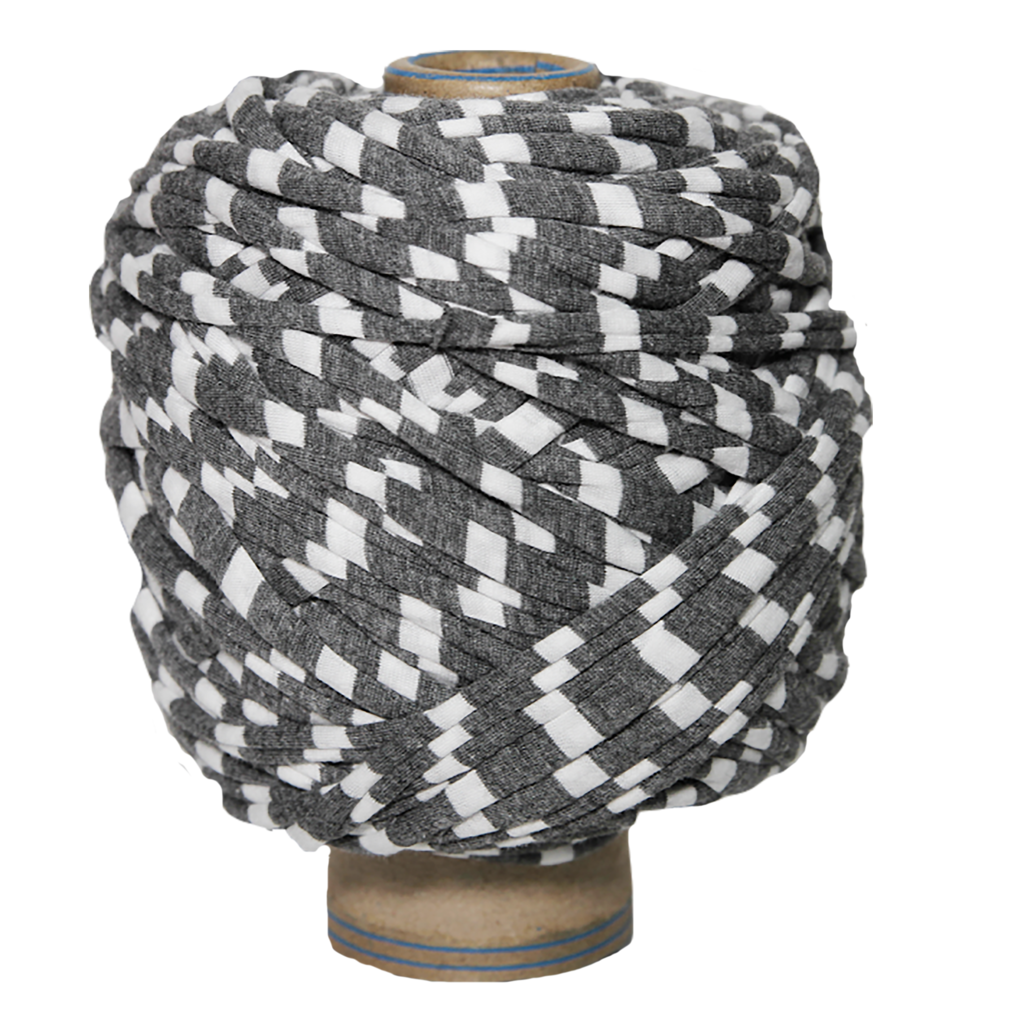 Трикотажная пряжа вторичного производства, 500 гр., цвет "Тёмно-серый в белые полосы"