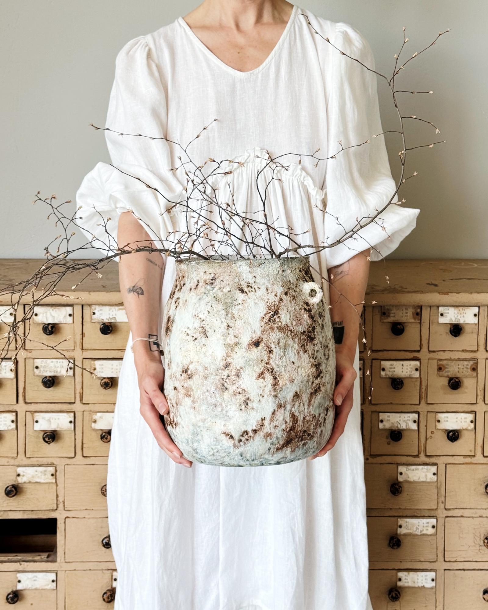 Ваза Всемила